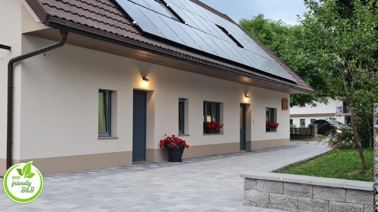 Bed and Breakfast Nona BB Postojna Exterior foto